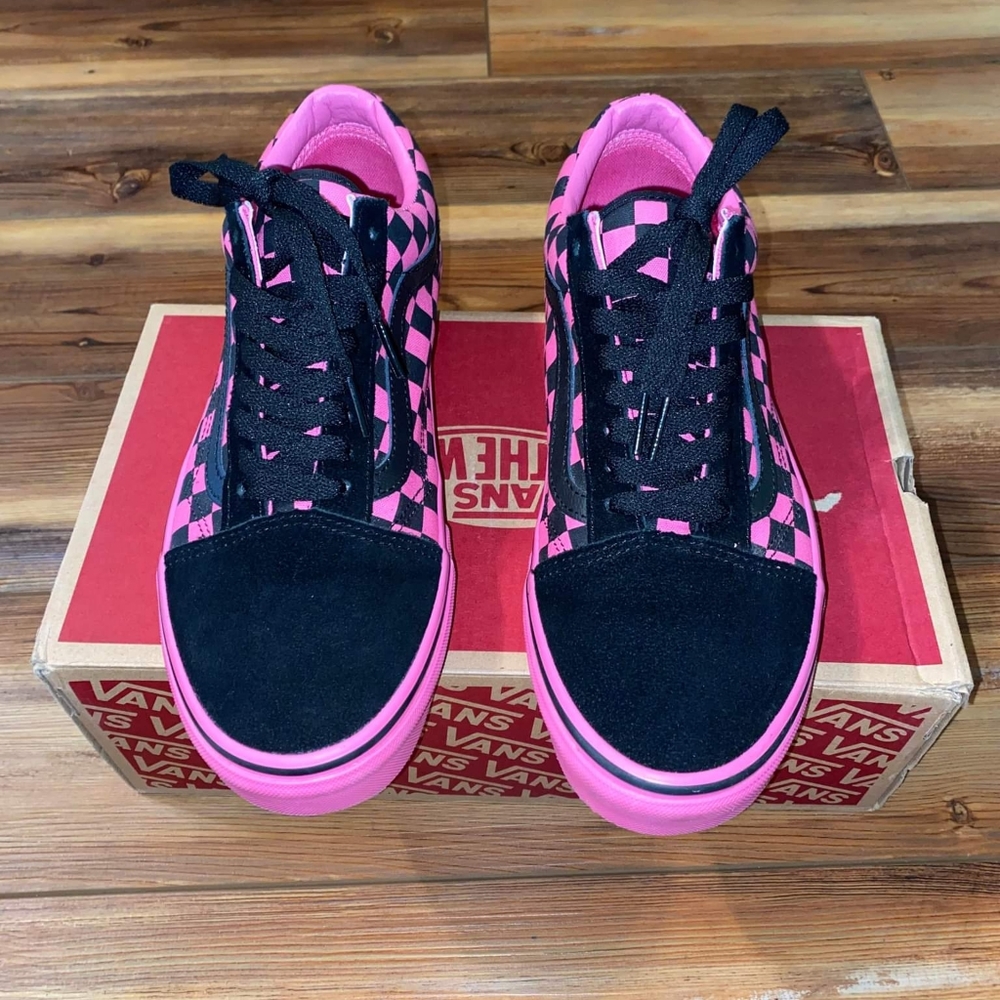 Vans Mono/Check Hot Pink/Black men's 9/ women's 10.5